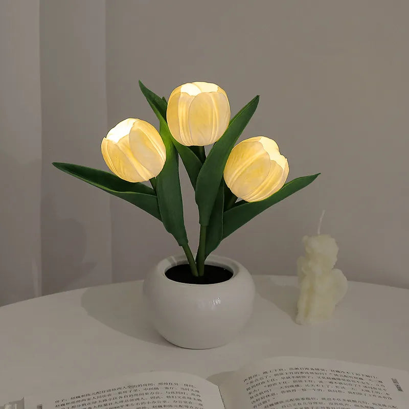 Lampe de Chevet Tulipe LED – Ambiance Douce et Design Élégant