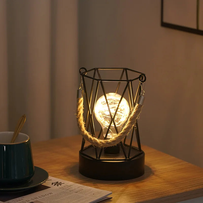 Lampe de Chevet Design Cage Métal - Lumière Douce Rechargeable